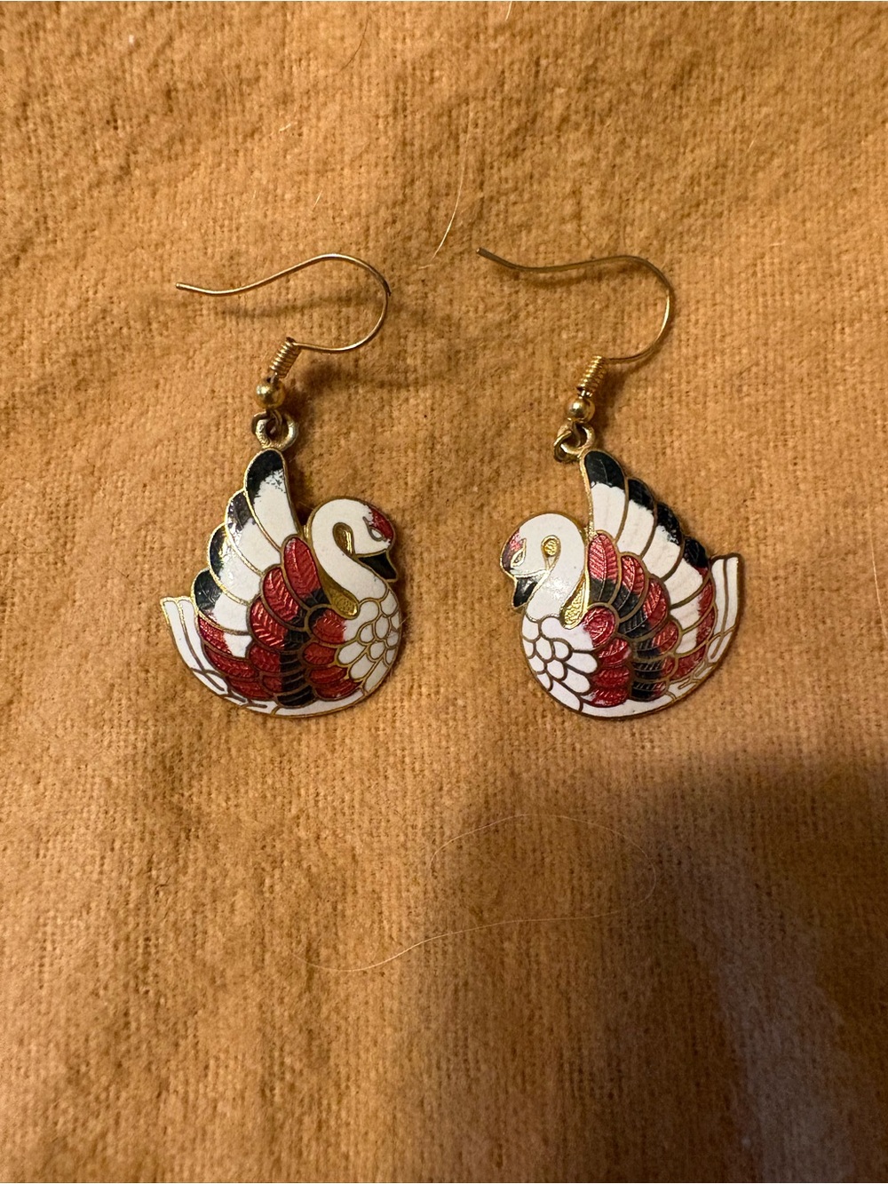 💍3 for $15💍 Vintage Swan Metal Enamel Drop Earrings in White, Red & Black